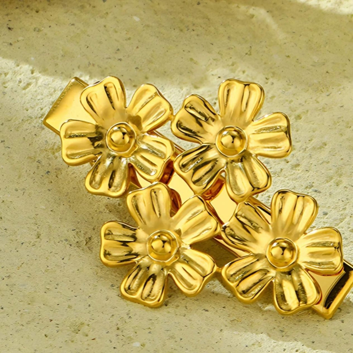 Clip Capri
